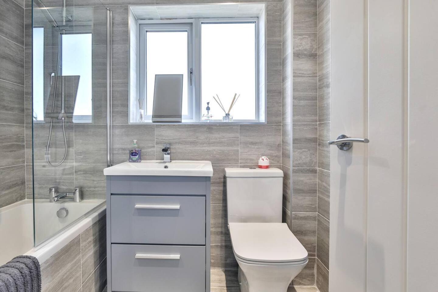 Modern, Cosy Whole House Wifi Close To Attractions Sheffield Eksteriør bilde